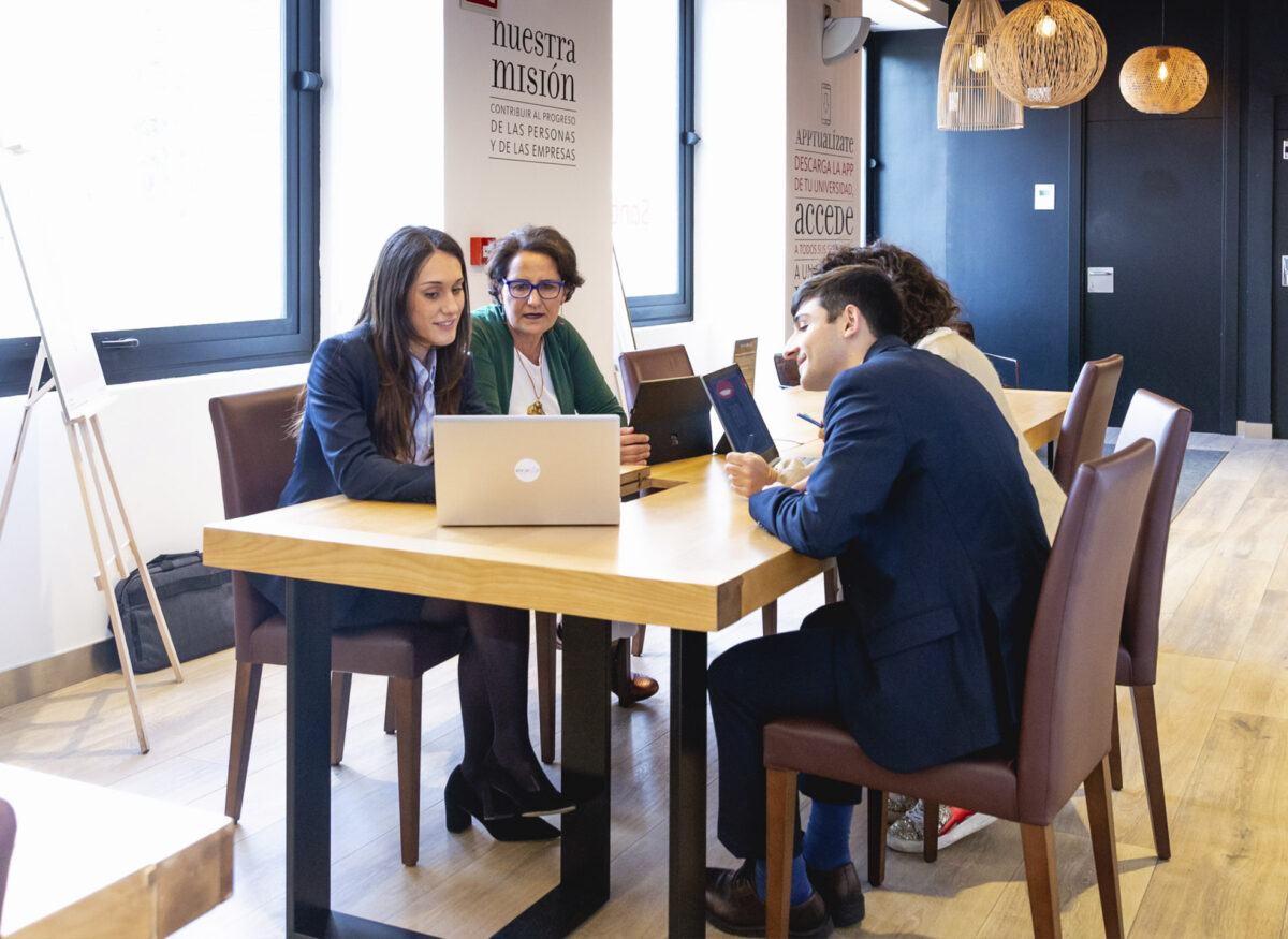 Agencia de marketing de salud que escucha a sus clientes